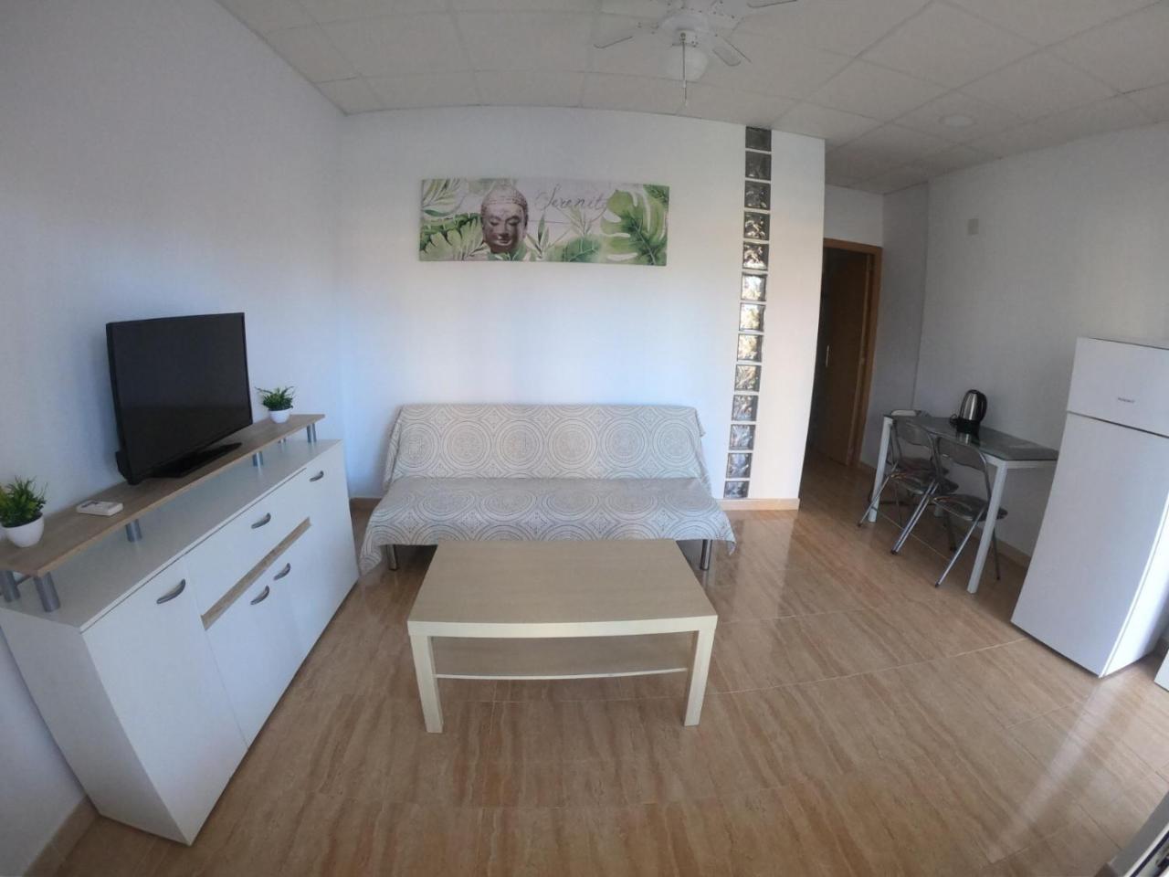 Hostal El Paraiso Playa อาลิกันเต ภายนอก รูปภาพ